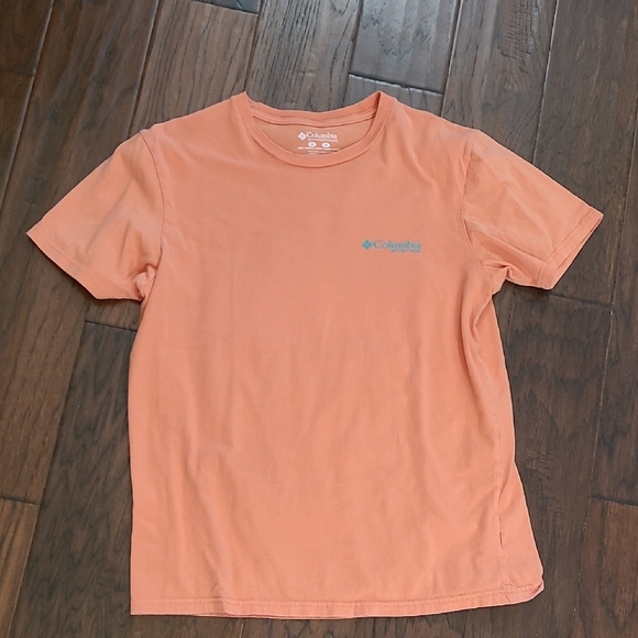 Columbia Peach Short Sleeve Tee with Marlin Fishing Graphic size Medium - Picture 1 of 7
